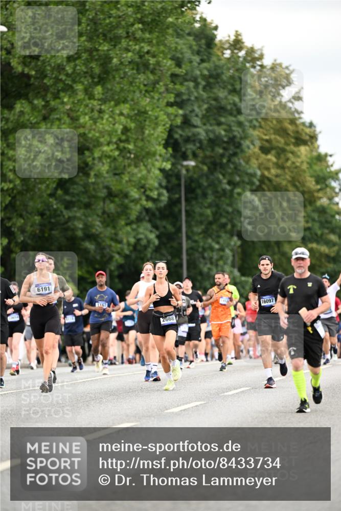 29.06.2025 - hella hamburg halbmarathon Dr. Thomas Lammeyer http://msf.ph/oto/8433734 29.06.2025 10:53:32 Kennedybrücke 1142, 1167, 1584, 1626, 2475, 2527, 2668, 3086, 3232, 3383, 3661, 4403, 4769, 5118, 5551, 5781, 6191, 6497, 7203, 7650, 7931, 7936, 7947, 7948, 8065, 8549, 8759, 8760, 9245, 9341, 10130, 10204, 10333, 10479, 11192 meine-sportfotos.de