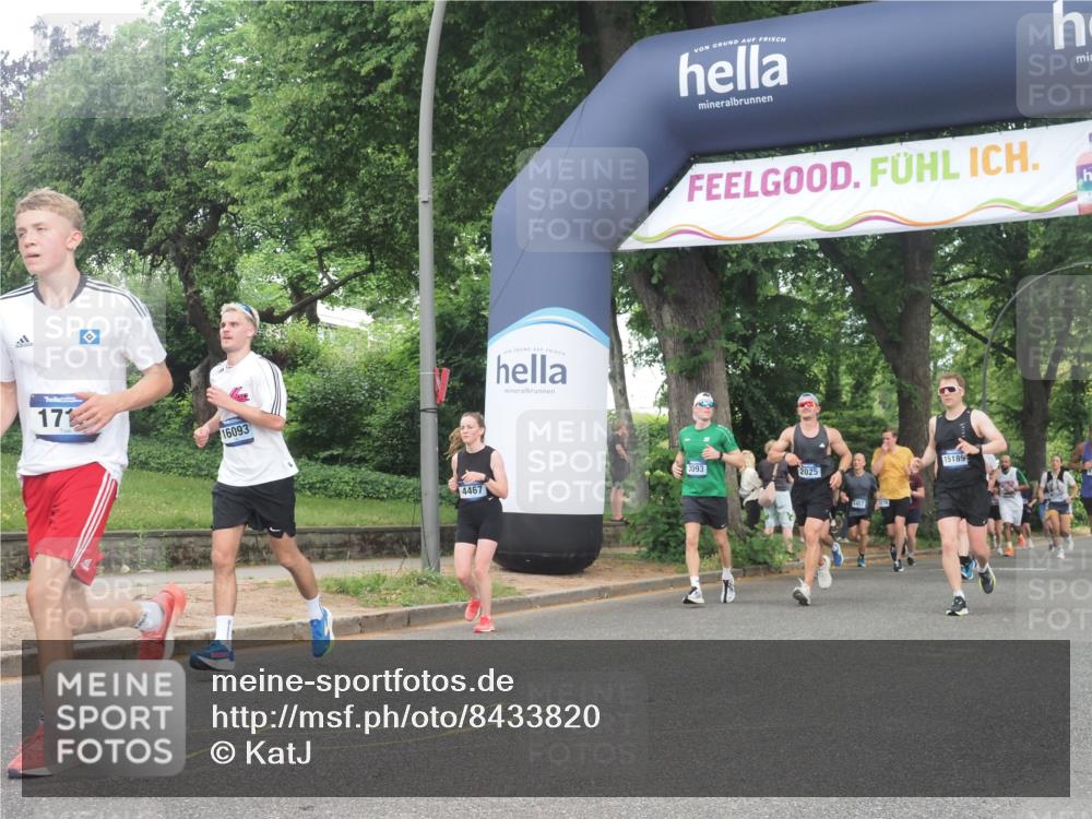 29.06.2025 - hella hamburg halbmarathon KatJ http://msf.ph/oto/8433820 29.06.2025 10:44:08 Zwischen KM18-KM19 1715, 1719, 2025, 2883, 3093, 4467 meine-sportfotos.de