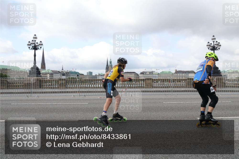29.06.2025 - hella hamburg halbmarathon Lena Gebhardt http://msf.ph/oto/8433861 29.06.2025 09:01:08 Lombardsbrücke 20447, 44 meine-sportfotos.de