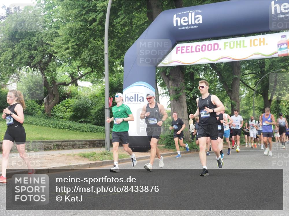 29.06.2025 - hella hamburg halbmarathon KatJ http://msf.ph/oto/8433876 29.06.2025 10:44:09 Zwischen KM18-KM19 1715, 1719, 1833, 2025, 3093, 4467 meine-sportfotos.de