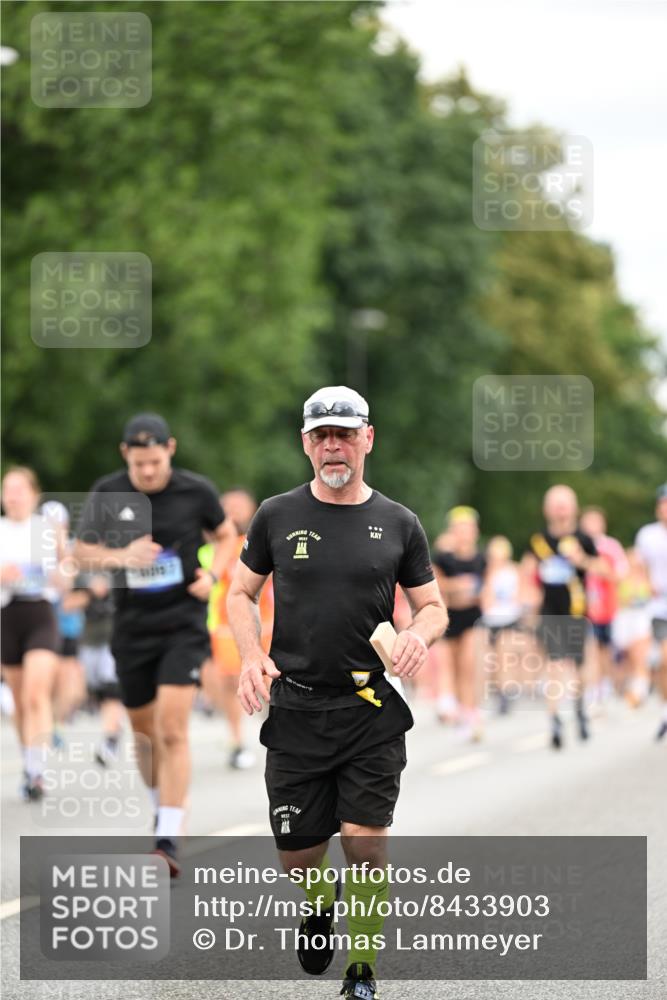 29.06.2025 - hella hamburg halbmarathon Dr. Thomas Lammeyer http://msf.ph/oto/8433903 29.06.2025 10:53:37 Kennedybrücke 1167, 1584, 1626, 2475, 2527, 2668, 3086, 3232, 3253, 3383, 3661, 4403, 4769, 5118, 5551, 5781, 6191, 6497, 7203, 7650, 7931, 7936, 7947, 7948, 8065, 8549, 8759, 8760, 9245, 9341, 10130, 10204, 10333, 10479, 10654, 11192 meine-sportfotos.de