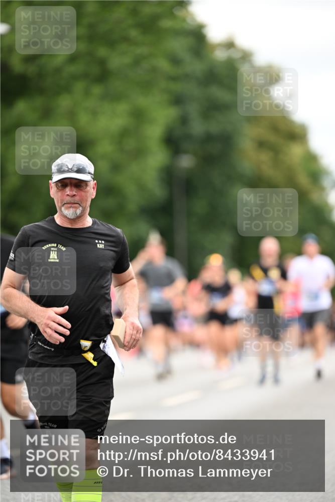 29.06.2025 - hella hamburg halbmarathon Dr. Thomas Lammeyer http://msf.ph/oto/8433941 29.06.2025 10:53:38 Kennedybrücke 1167, 1584, 1626, 2475, 2527, 2668, 3086, 3232, 3253, 3383, 3661, 4403, 4769, 5118, 5781, 6191, 6497, 7203, 7650, 7931, 7936, 7947, 7948, 8065, 8549, 8759, 8760, 9245, 10130, 10204, 10333, 10479, 10654, 11192 meine-sportfotos.de