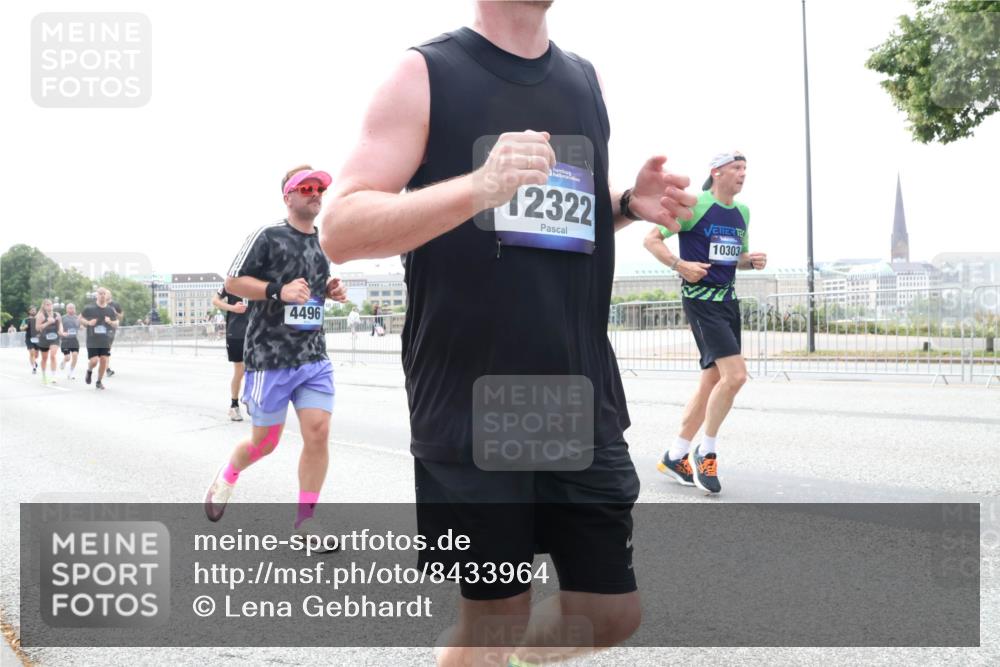 29.06.2025 - hella hamburg halbmarathon Lena Gebhardt http://msf.ph/oto/8433964 29.06.2025 10:44:36 Lombardsbrücke 4496, 2322, 10303, 1345, 1519, 1924, 2343, 2610, 2674, 3065, 3506, 4215, 4496, 4968, 5355, 5647, 5649, 5730, 5731, 6002, 6841, 6888, 7216, 7610, 7818, 7842, 8272, 8582, 8763, 9036, 9084, 9085, 9331, 9333, 9397, 9510, 9536, 10006, 10223, 10303, 10304, 10416, 10668, 11272, 11825, 11955, 12318, 12322, 12409, 12803, 12995, 13039, 13262, 13288, 13330, 13390, 13906, 14091, 14123, 14350, 14654, 14681, 14971, 18454, 18459 meine-sportfotos.de