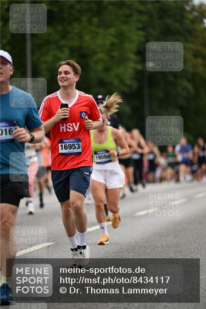 29.06.2025 - hella hamburg halbmarathon Dr. Thomas Lammeyer http://msf.ph/oto/8434117 29.06.2025 10:53:48 Kennedybrücke 1167, 1584, 2437, 2438, 2527, 2668, 2716, 2997, 3232, 3253, 4769, 5118, 5479, 5480, 5781, 6191, 6497, 7203, 7650, 7679, 7947, 7948, 8065, 9245, 10130, 10333, 10654, 10782, 11192 meine-sportfotos.de