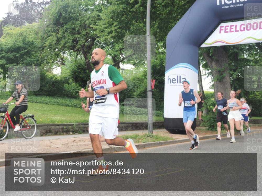 29.06.2025 - hella hamburg halbmarathon KatJ http://msf.ph/oto/8434120 29.06.2025 10:44:16 Zwischen KM18-KM19 1200, 1833, 2025, 2488, 3413, 3859, 4426, 5015, 5134, 5457, 5458, 5728 meine-sportfotos.de