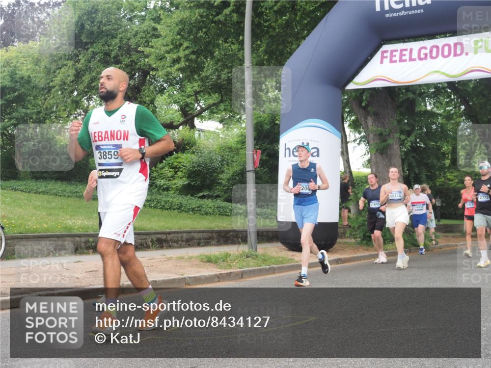 29.06.2025 - hella hamburg halbmarathon KatJ http://msf.ph/oto/8434127 29.06.2025 10:44:16 Zwischen KM18-KM19 1200, 1833, 2025, 2488, 3413, 3859, 4426, 5015, 5134, 5457, 5458, 5728 meine-sportfotos.de