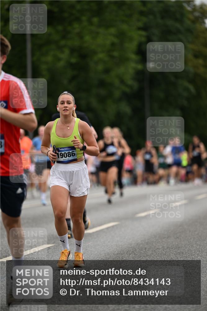 29.06.2025 - hella hamburg halbmarathon Dr. Thomas Lammeyer http://msf.ph/oto/8434143 29.06.2025 10:53:49 Kennedybrücke 1167, 1584, 2437, 2438, 2527, 2668, 2716, 2997, 3232, 3253, 4769, 5118, 5479, 5480, 5781, 6191, 6497, 7203, 7650, 7679, 7947, 7948, 8065, 9245, 10130, 10333, 10654, 10782, 11192 meine-sportfotos.de