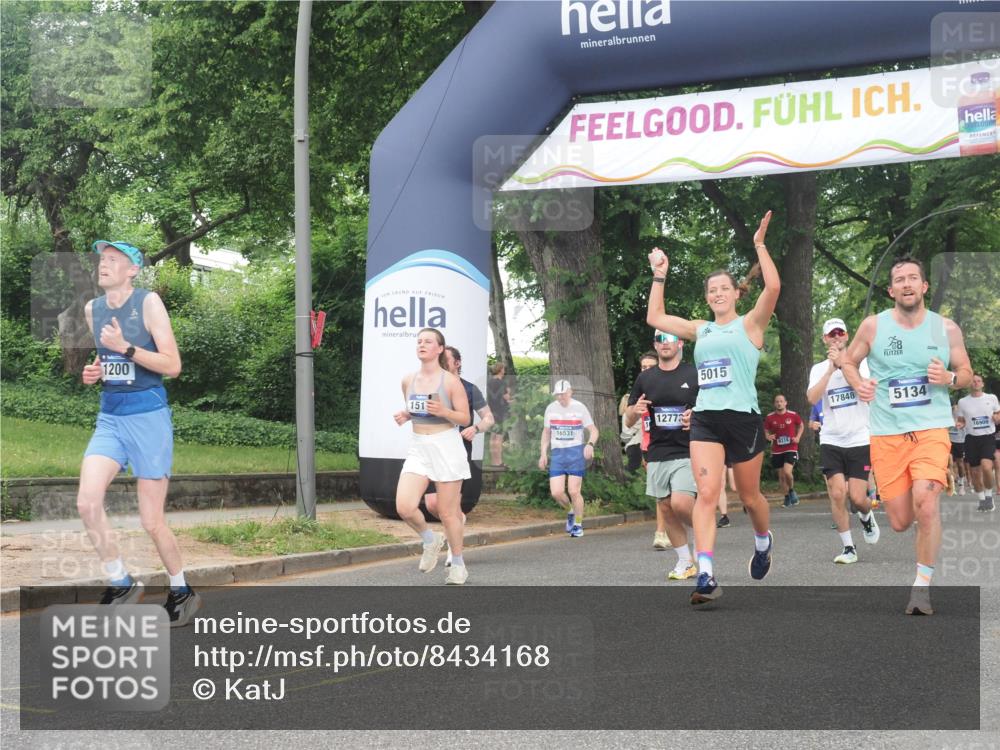 29.06.2025 - hella hamburg halbmarathon KatJ http://msf.ph/oto/8434168 29.06.2025 10:44:17 Zwischen KM18-KM19 1200, 1833, 2488, 3413, 3859, 4426, 5015, 5134, 5457, 5458, 5728 meine-sportfotos.de