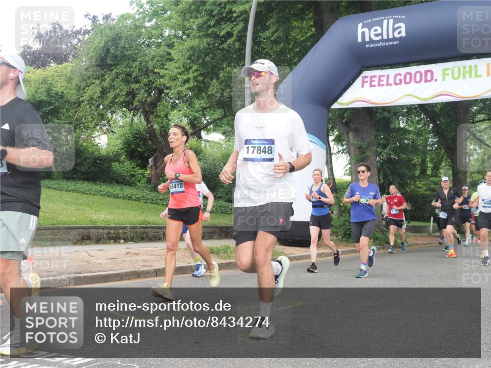 29.06.2025 - hella hamburg halbmarathon KatJ http://msf.ph/oto/8434274 29.06.2025 10:44:20 Zwischen KM18-KM19 1200, 3859, 4426, 5015, 5134, 5457, 5458, 5728, 7159 meine-sportfotos.de