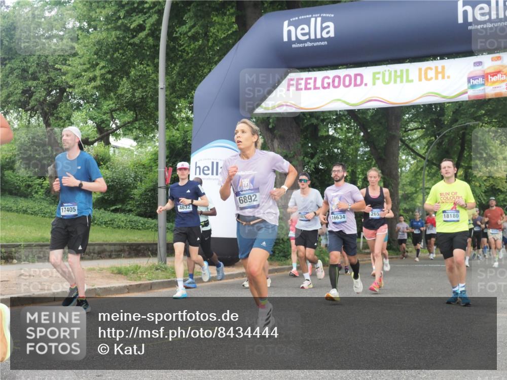 29.06.2025 - hella hamburg halbmarathon KatJ http://msf.ph/oto/8434444 29.06.2025 10:44:24 Zwischen KM18-KM19 2652, 2656, 3575, 4632, 5134, 5391, 6892, 7159 meine-sportfotos.de