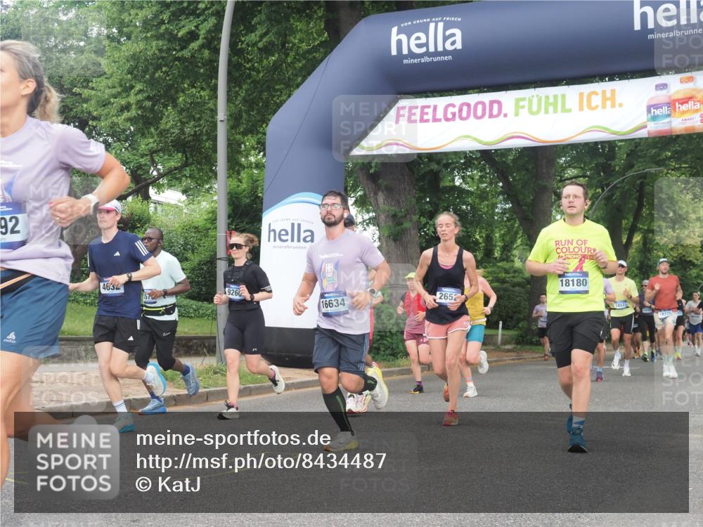 29.06.2025 - hella hamburg halbmarathon KatJ http://msf.ph/oto/8434487 29.06.2025 10:44:25 Zwischen KM18-KM19 2652, 2656, 3575, 4632, 5391, 6892, 7159 meine-sportfotos.de