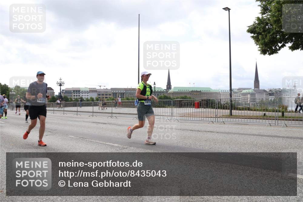 29.06.2025 - hella hamburg halbmarathon Lena Gebhardt http://msf.ph/oto/8435043 29.06.2025 10:44:53 Lombardsbrücke 5084, 14681, 19133, 1024, 1273, 1629, 1685, 1924, 2007, 2674, 2779, 3506, 3570, 4215, 4275, 4337, 4968, 5190, 5355, 5649, 6002, 6509, 6841, 6888, 7216, 7699, 7912, 8582, 8594, 8762, 8907, 9036, 9084, 9085, 9331, 9333, 9397, 9536, 10006, 10303, 10304, 10416, 10562, 10566, 10668, 10707, 11272, 12198, 12318, 12332, 12334, 12394, 12409, 13039, 13261, 13262, 13288, 13330, 14350, 14681, 14971, 18454, 18459 meine-sportfotos.de