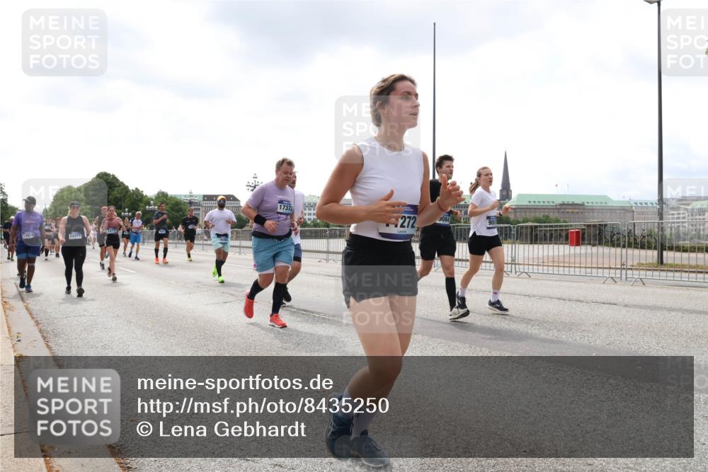 29.06.2025 - hella hamburg halbmarathon Lena Gebhardt http://msf.ph/oto/8435250 29.06.2025 10:44:56 Lombardsbrücke 1273, 13629, 14971, 17372, 272, 4084, 1024, 1273, 1629, 1685, 1924, 2007, 2674, 2779, 3506, 3570, 4186, 4215, 4275, 4337, 4968, 5190, 5355, 5649, 6002, 6509, 6841, 6888, 7216, 7699, 7912, 8582, 8594, 8762, 8907, 9036, 9084, 9085, 9331, 9333, 9397, 9536, 10006, 10416, 10562, 10566, 10668, 10707, 11272, 12198, 12318, 12332, 12334, 12394, 12409, 13039, 13261, 13262, 13288, 14350, 14681, 14971, 18454, 18459 meine-sportfotos.de