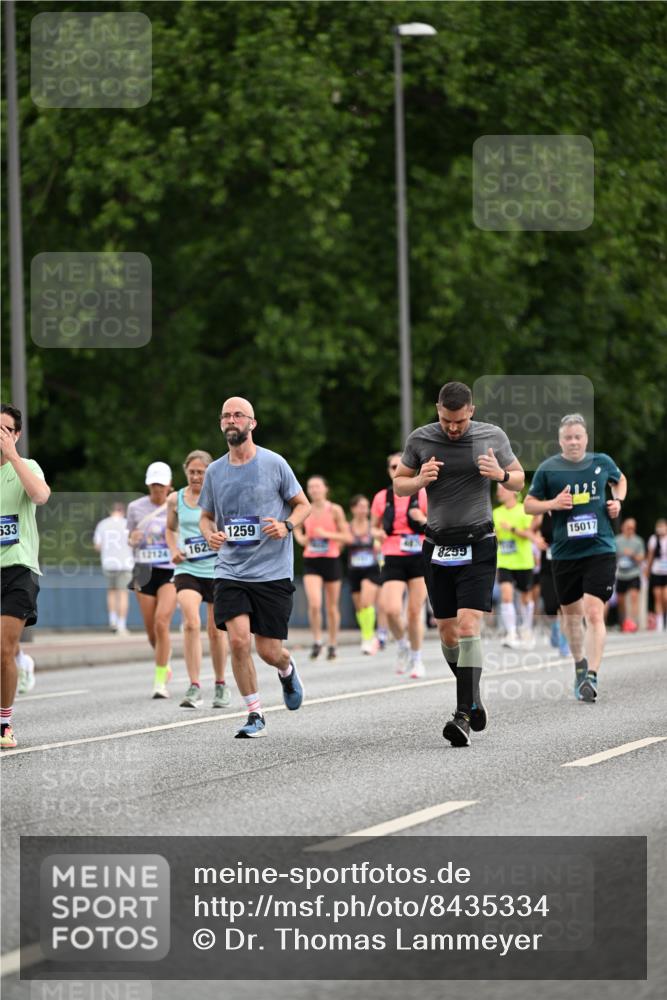 29.06.2025 - hella hamburg halbmarathon Dr. Thomas Lammeyer http://msf.ph/oto/8435334 29.06.2025 10:54:39 Kennedybrücke 1259, 1511, 1625, 2047, 2160, 3680, 3701, 3710, 4168, 4642, 4870, 5119, 5552, 6015, 7721, 7722, 7755, 8299, 9940, 10033, 11426 meine-sportfotos.de