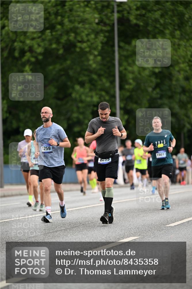 29.06.2025 - hella hamburg halbmarathon Dr. Thomas Lammeyer http://msf.ph/oto/8435358 29.06.2025 10:54:40 Kennedybrücke 1259, 1487, 1511, 1625, 2047, 2160, 3680, 3701, 3710, 4168, 4642, 4870, 5119, 5552, 6015, 7721, 7722, 7755, 8299, 9940, 10033, 11426 meine-sportfotos.de