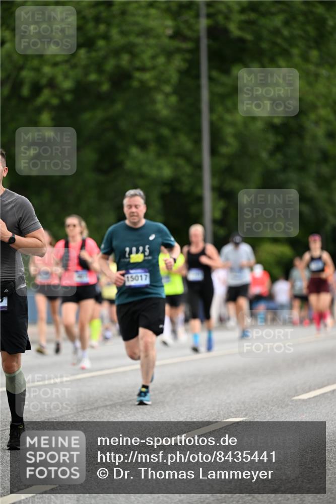 29.06.2025 - hella hamburg halbmarathon Dr. Thomas Lammeyer http://msf.ph/oto/8435441 29.06.2025 10:54:42 Kennedybrücke 1259, 1487, 1511, 1625, 2047, 2160, 3680, 3701, 3710, 4168, 4642, 4870, 5119, 5552, 6015, 7721, 7722, 8299, 9940, 10033, 11426 meine-sportfotos.de