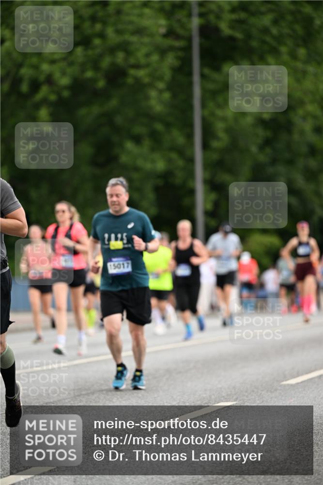 29.06.2025 - hella hamburg halbmarathon Dr. Thomas Lammeyer http://msf.ph/oto/8435447 29.06.2025 10:54:42 Kennedybrücke 1259, 1487, 1511, 1625, 2047, 2160, 3680, 3701, 3710, 4168, 4642, 4870, 5119, 5552, 6015, 7721, 7722, 8299, 9940, 10033, 11426 meine-sportfotos.de