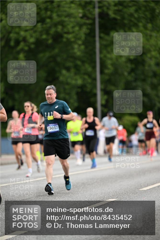 29.06.2025 - hella hamburg halbmarathon Dr. Thomas Lammeyer http://msf.ph/oto/8435452 29.06.2025 10:54:42 Kennedybrücke 1259, 1487, 1511, 1625, 2047, 2160, 3680, 3701, 3710, 4168, 4642, 4870, 5119, 5552, 6015, 7721, 7722, 8299, 9940, 10033, 11426 meine-sportfotos.de