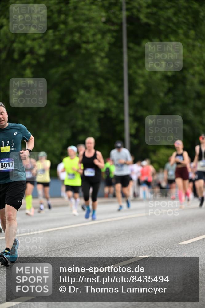 29.06.2025 - hella hamburg halbmarathon Dr. Thomas Lammeyer http://msf.ph/oto/8435494 29.06.2025 10:54:43 Kennedybrücke 1259, 1487, 1511, 1625, 2047, 2160, 3680, 3701, 3710, 4168, 4642, 4870, 5119, 5552, 6015, 7721, 7722, 8299, 9096, 9940, 10033, 11426 meine-sportfotos.de