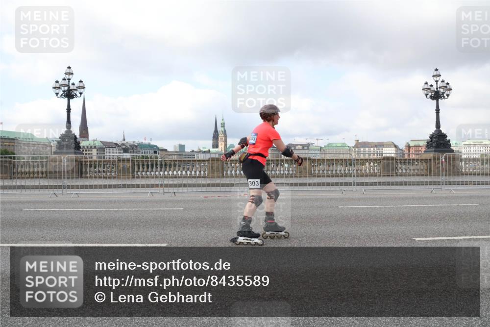 29.06.2025 - hella hamburg halbmarathon Lena Gebhardt http://msf.ph/oto/8435589 29.06.2025 09:01:43 Lombardsbrücke 03, 303 meine-sportfotos.de