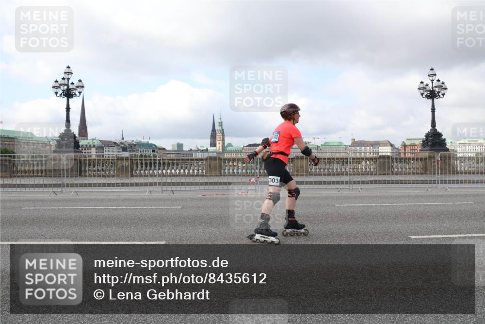 29.06.2025 - hella hamburg halbmarathon Lena Gebhardt http://msf.ph/oto/8435612 29.06.2025 09:01:43 Lombardsbrücke 03, 303 meine-sportfotos.de