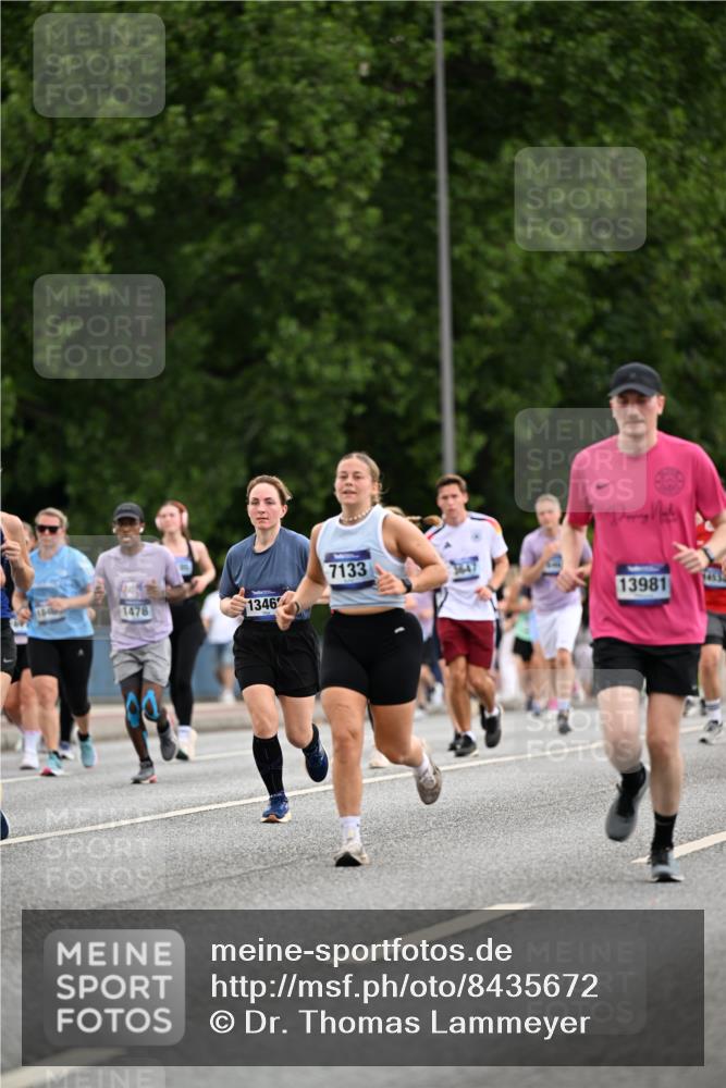 29.06.2025 - hella hamburg halbmarathon Dr. Thomas Lammeyer http://msf.ph/oto/8435672 29.06.2025 10:55:00 Kennedybrücke 1478, 1487, 1511, 1625, 2047, 3647, 4642, 4695, 4870, 6015, 6178, 7133, 7161, 7677, 8833, 8986, 9096, 10437 meine-sportfotos.de