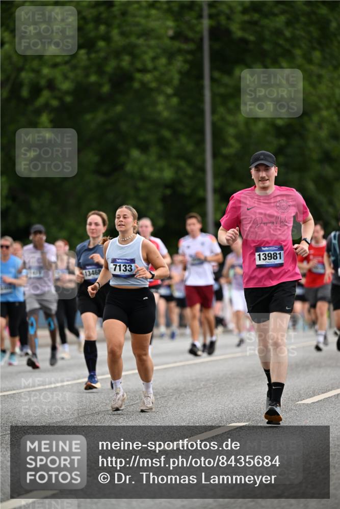 29.06.2025 - hella hamburg halbmarathon Dr. Thomas Lammeyer http://msf.ph/oto/8435684 29.06.2025 10:55:00 Kennedybrücke 1478, 1487, 1511, 1625, 2047, 3647, 4642, 4695, 4870, 6015, 6178, 7133, 7161, 7677, 8833, 8986, 9096, 10437 meine-sportfotos.de