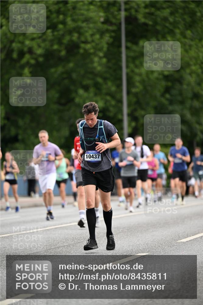 29.06.2025 - hella hamburg halbmarathon Dr. Thomas Lammeyer http://msf.ph/oto/8435811 29.06.2025 10:55:05 Kennedybrücke 1478, 1487, 1511, 2047, 3647, 4642, 4695, 4848, 6178, 7133, 7141, 7161, 7677, 8833, 8986, 9096, 9605, 10437 meine-sportfotos.de