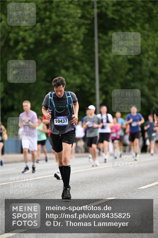 29.06.2025 - hella hamburg halbmarathon Dr. Thomas Lammeyer http://msf.ph/oto/8435825 29.06.2025 10:55:05 Kennedybrücke 1478, 1487, 1511, 2047, 3647, 4642, 4695, 4848, 6178, 7133, 7141, 7161, 7677, 8833, 8986, 9096, 9605, 10437 meine-sportfotos.de