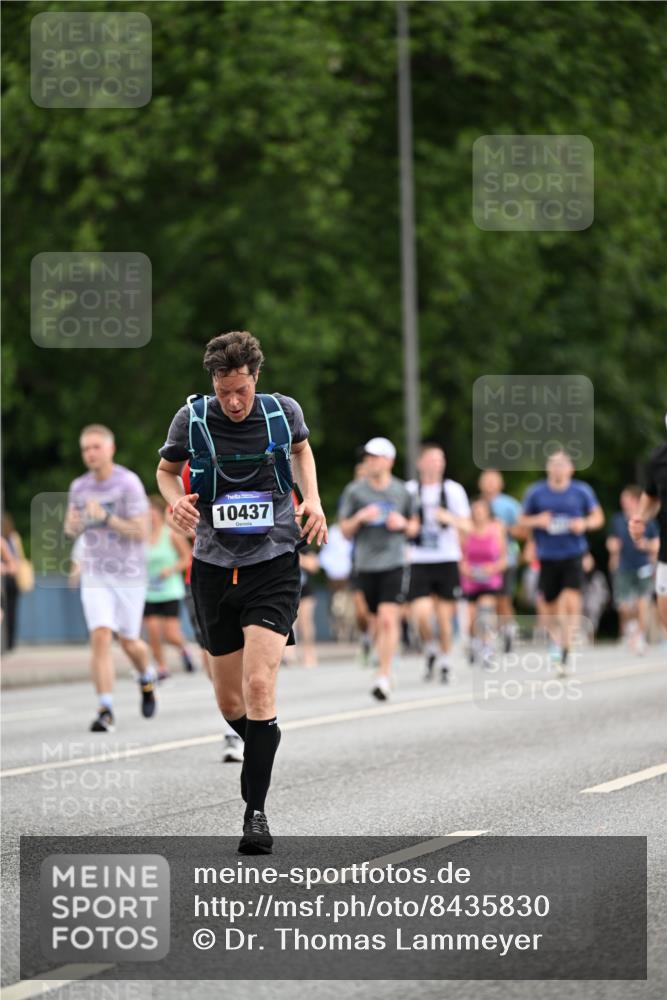 29.06.2025 - hella hamburg halbmarathon Dr. Thomas Lammeyer http://msf.ph/oto/8435830 29.06.2025 10:55:05 Kennedybrücke 1478, 1487, 1511, 2047, 3647, 4642, 4695, 4848, 6178, 7133, 7141, 7161, 7677, 8833, 8986, 9096, 9605, 10437 meine-sportfotos.de