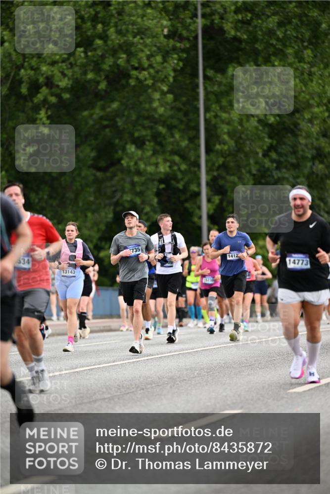 29.06.2025 - hella hamburg halbmarathon Dr. Thomas Lammeyer http://msf.ph/oto/8435872 29.06.2025 10:55:06 Kennedybrücke 1478, 1487, 1511, 2047, 3647, 4695, 4848, 5530, 6178, 7133, 7141, 7161, 7677, 8833, 8986, 9096, 9605, 10437 meine-sportfotos.de