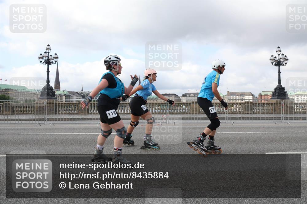 29.06.2025 - hella hamburg halbmarathon Lena Gebhardt http://msf.ph/oto/8435884 29.06.2025 09:01:47 Lombardsbrücke 116, 273 meine-sportfotos.de