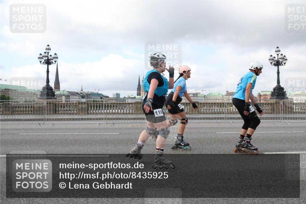 29.06.2025 - hella hamburg halbmarathon Lena Gebhardt http://msf.ph/oto/8435925 29.06.2025 09:01:47 Lombardsbrücke 116, 21 meine-sportfotos.de