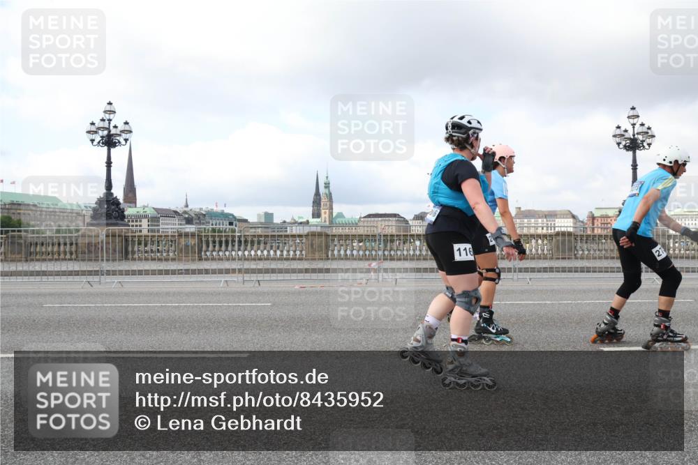 29.06.2025 - hella hamburg halbmarathon Lena Gebhardt http://msf.ph/oto/8435952 29.06.2025 09:01:47 Lombardsbrücke 116 meine-sportfotos.de