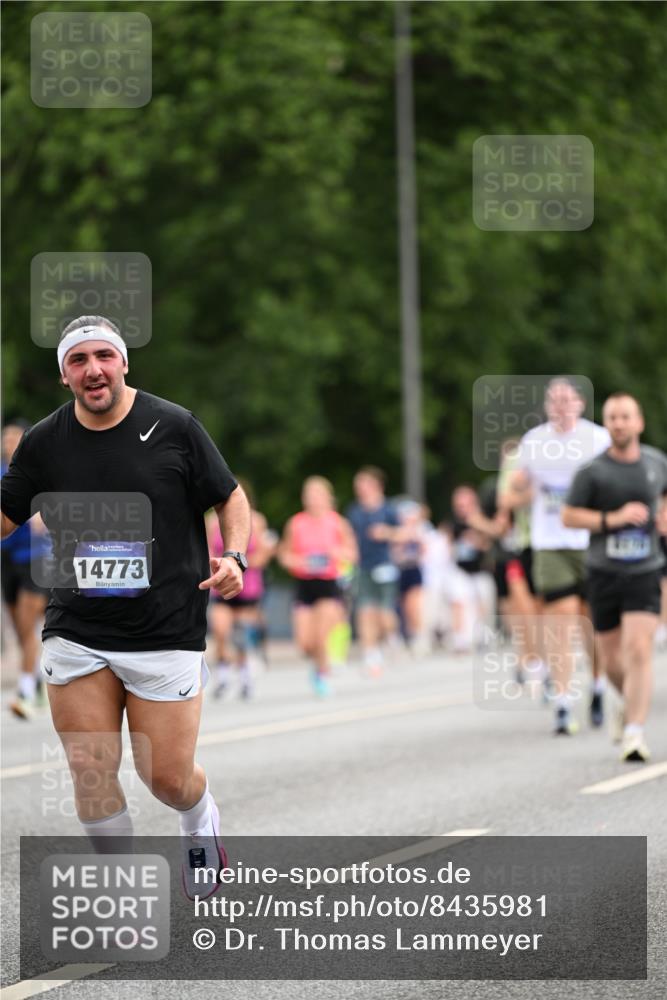 29.06.2025 - hella hamburg halbmarathon Dr. Thomas Lammeyer http://msf.ph/oto/8435981 29.06.2025 10:55:10 Kennedybrücke 1478, 1487, 2358, 2859, 3647, 4695, 4848, 5530, 6178, 7133, 7141, 7161, 7677, 8833, 8986, 9096, 9605, 10437 meine-sportfotos.de