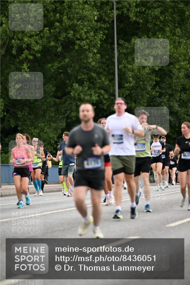 29.06.2025 - hella hamburg halbmarathon Dr. Thomas Lammeyer http://msf.ph/oto/8436051 29.06.2025 10:55:12 Kennedybrücke 1478, 2358, 2859, 3647, 4695, 4848, 5530, 6178, 7133, 7141, 7161, 7677, 8833, 8986, 9096, 9605, 10437, 11252 meine-sportfotos.de