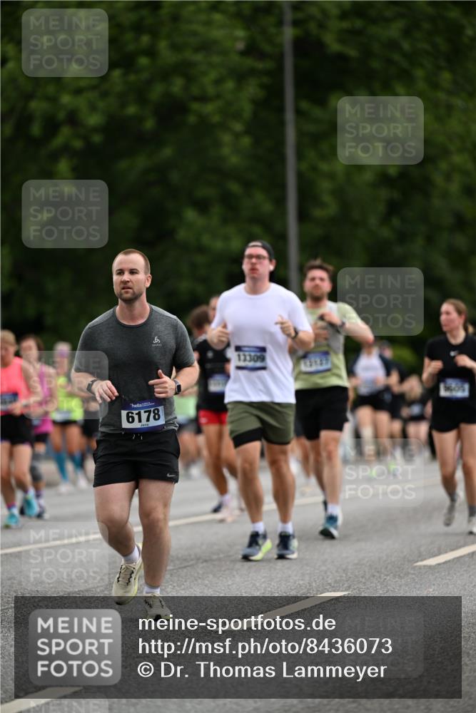 29.06.2025 - hella hamburg halbmarathon Dr. Thomas Lammeyer http://msf.ph/oto/8436073 29.06.2025 10:55:13 Kennedybrücke 1478, 2358, 2859, 3647, 4695, 4848, 5530, 6178, 7133, 7141, 7161, 7677, 8833, 8986, 9096, 9605, 10437, 11252 meine-sportfotos.de