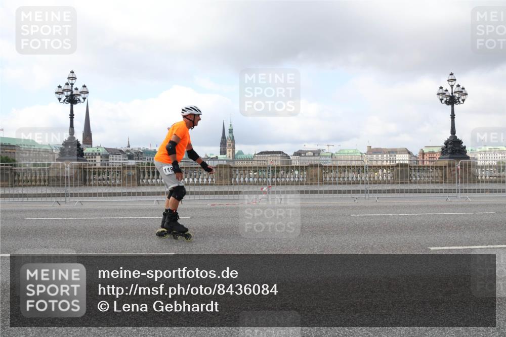 29.06.2025 - hella hamburg halbmarathon Lena Gebhardt http://msf.ph/oto/8436084 29.06.2025 09:01:48 Lombardsbrücke 119 meine-sportfotos.de