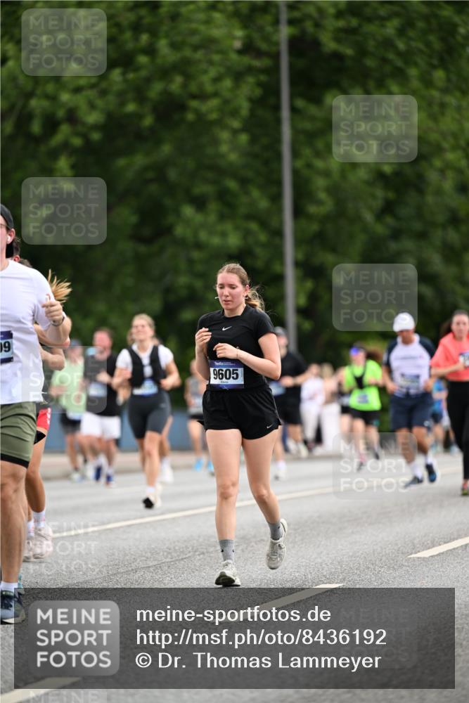 29.06.2025 - hella hamburg halbmarathon Dr. Thomas Lammeyer http://msf.ph/oto/8436192 29.06.2025 10:55:15 Kennedybrücke 1208, 1478, 2358, 2859, 3647, 4695, 4848, 5530, 6178, 7133, 7141, 7161, 7677, 8779, 8833, 8986, 9605, 10437, 11252 meine-sportfotos.de