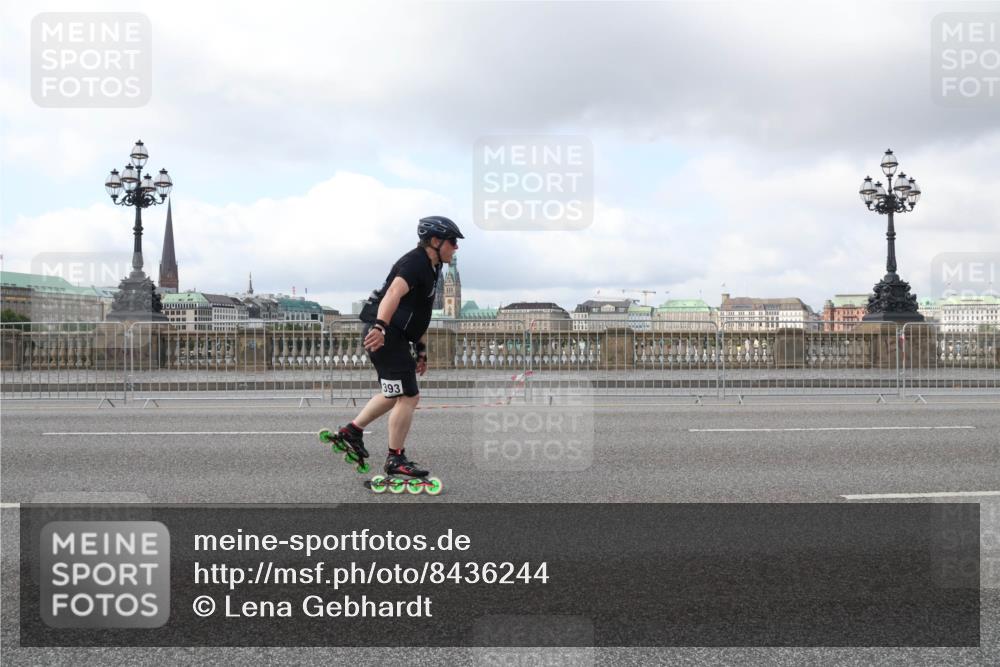 29.06.2025 - hella hamburg halbmarathon Lena Gebhardt http://msf.ph/oto/8436244 29.06.2025 09:01:49 Lombardsbrücke  meine-sportfotos.de
