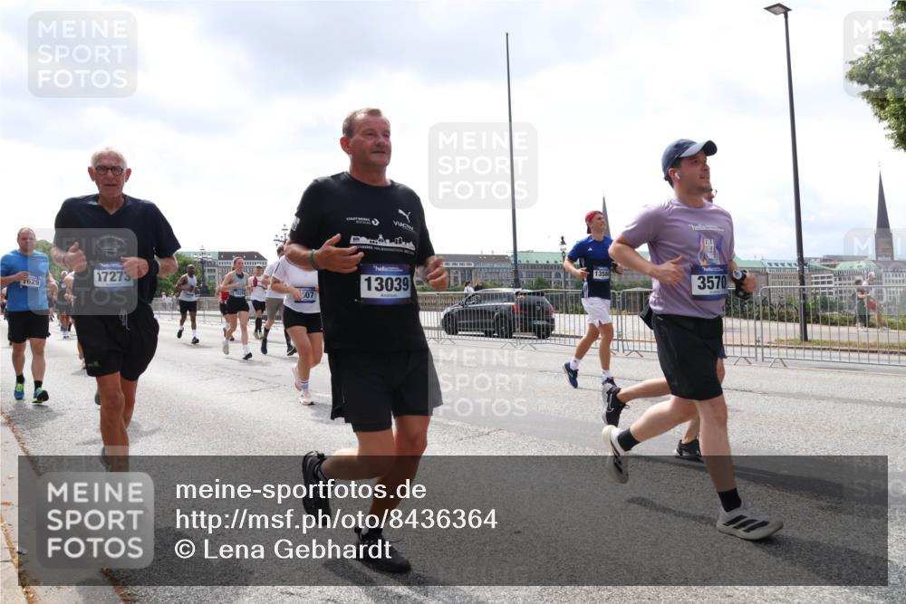 29.06.2025 - hella hamburg halbmarathon Lena Gebhardt http://msf.ph/oto/8436364 29.06.2025 10:45:07 Lombardsbrücke 1629, 17273, 18294, 07, 13039, 13580, 3570, 1024, 1273, 1629, 1685, 1798, 1924, 2007, 2674, 2779, 3160, 3164, 3570, 3879, 3993, 4099, 4102, 4186, 4215, 4275, 4306, 4337, 4504, 4820, 4851, 5099, 5108, 5190, 5339, 5636, 5949, 6509, 6763, 6788, 6841, 6888, 6911, 6980, 7699, 7912, 8582, 8594, 8605, 8762, 8907, 9036, 9084, 9085, 9331, 9333, 10225, 10562, 10566, 10668, 10707, 11272, 11314, 12198, 12318, 12332, 12334, 12394, 13039, 13261, 14681 meine-sportfotos.de