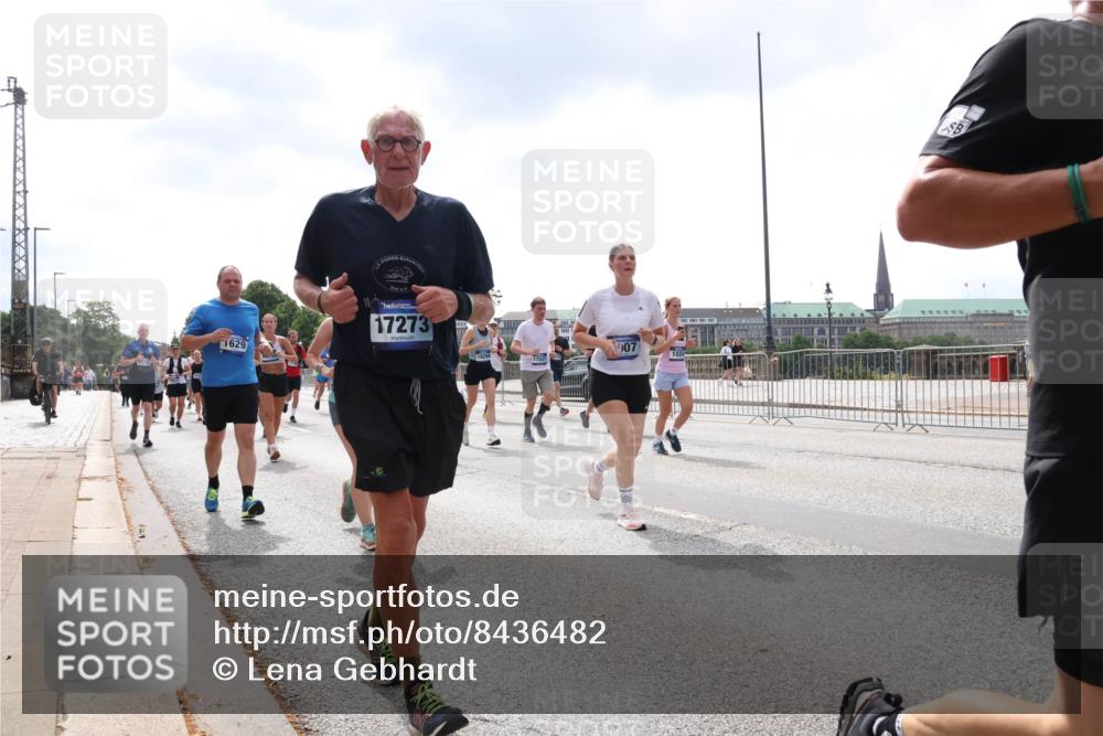 29.06.2025 - hella hamburg halbmarathon Lena Gebhardt http://msf.ph/oto/8436482 29.06.2025 10:45:08 Lombardsbrücke 1629, 17273, 07, 1024, 1273, 1629, 1685, 1798, 1924, 2007, 2674, 2779, 3160, 3164, 3357, 3377, 3570, 3879, 3993, 4099, 4102, 4186, 4275, 4306, 4337, 4504, 4820, 4851, 5099, 5108, 5190, 5339, 5636, 5949, 6150, 6509, 6763, 6788, 6841, 6888, 6911, 6980, 7530, 7699, 7912, 8582, 8594, 8605, 8762, 8907, 9036, 9084, 9085, 9331, 9333, 10225, 10562, 10566, 10668, 10707, 11272, 11314, 12198, 12318, 12332, 12334, 12394, 13039, 13261, 14681 meine-sportfotos.de