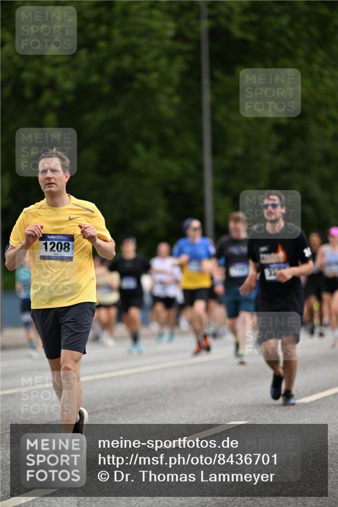 29.06.2025 - hella hamburg halbmarathon Dr. Thomas Lammeyer http://msf.ph/oto/8436701 29.06.2025 10:55:29 Kennedybrücke 1208, 1930, 2358, 2380, 2859, 3229, 4771, 4848, 5530, 7141, 7769, 8779, 9166, 9167, 9605, 9933, 11252 meine-sportfotos.de