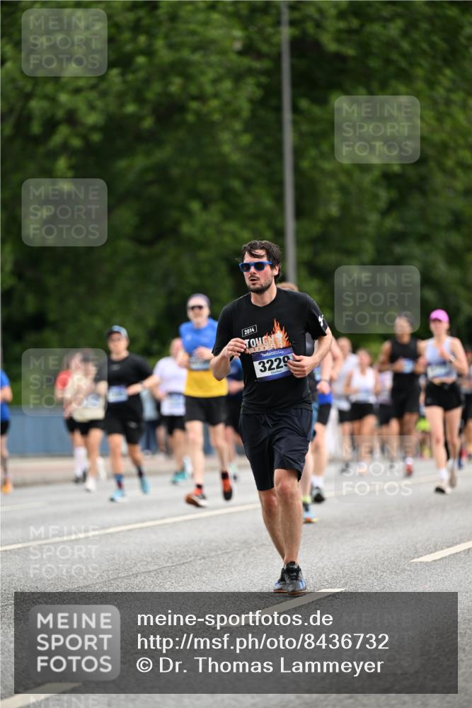 29.06.2025 - hella hamburg halbmarathon Dr. Thomas Lammeyer http://msf.ph/oto/8436732 29.06.2025 10:55:30 Kennedybrücke 1208, 1930, 2358, 2380, 2859, 3229, 3838, 4771, 4848, 5530, 7141, 7769, 8779, 9166, 9167, 9605, 9933, 11252 meine-sportfotos.de