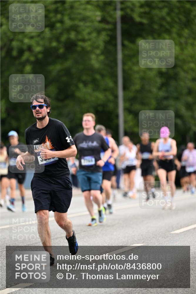 29.06.2025 - hella hamburg halbmarathon Dr. Thomas Lammeyer http://msf.ph/oto/8436800 29.06.2025 10:55:32 Kennedybrücke 1208, 1930, 2358, 2380, 2859, 3229, 3838, 4771, 4848, 5286, 5289, 5530, 7012, 7141, 7769, 7938, 8410, 8779, 9166, 9167, 9605, 9933, 10636, 11252 meine-sportfotos.de