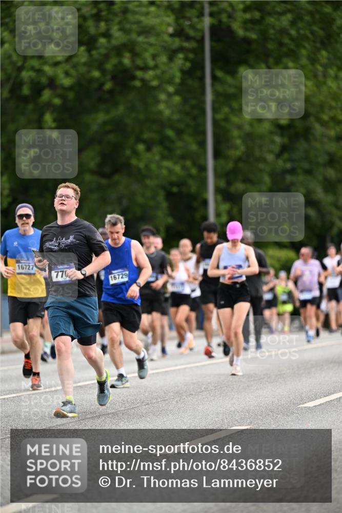 29.06.2025 - hella hamburg halbmarathon Dr. Thomas Lammeyer http://msf.ph/oto/8436852 29.06.2025 10:55:33 Kennedybrücke 1208, 1930, 2202, 2358, 2380, 2859, 3229, 3838, 4771, 5286, 5289, 5530, 7012, 7141, 7769, 7938, 8410, 8779, 9166, 9167, 9933, 10636, 11252 meine-sportfotos.de