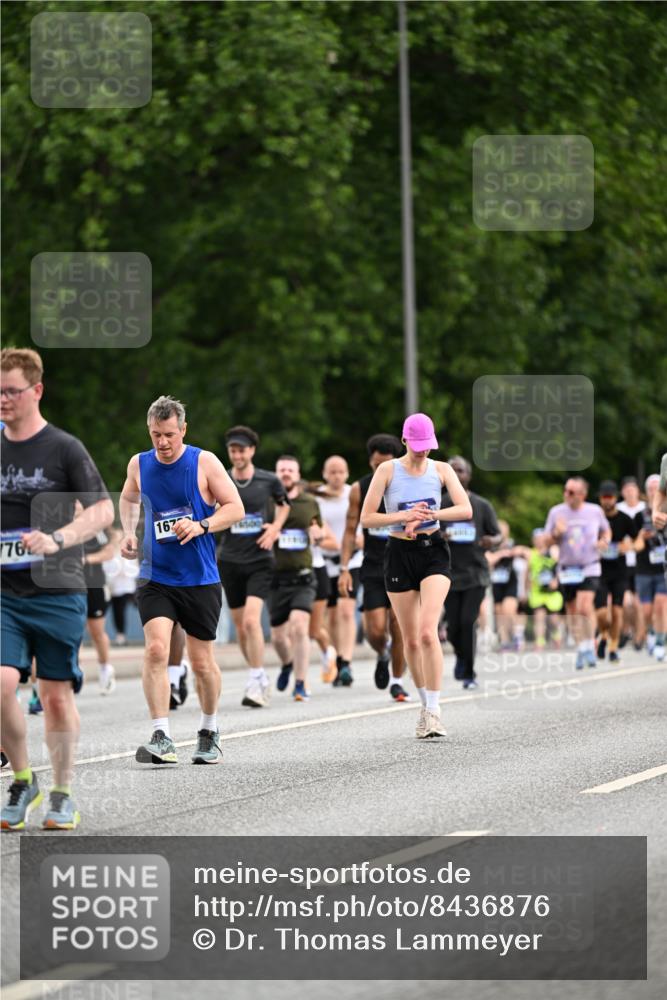 29.06.2025 - hella hamburg halbmarathon Dr. Thomas Lammeyer http://msf.ph/oto/8436876 29.06.2025 10:55:33 Kennedybrücke 1208, 1930, 2202, 2358, 2380, 2859, 3229, 3838, 4771, 5286, 5289, 5530, 7012, 7141, 7769, 7938, 8410, 8779, 9166, 9167, 9933, 10636, 11252 meine-sportfotos.de