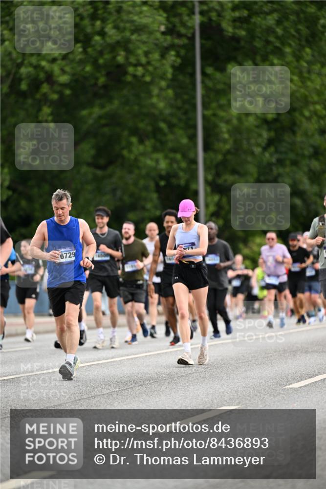29.06.2025 - hella hamburg halbmarathon Dr. Thomas Lammeyer http://msf.ph/oto/8436893 29.06.2025 10:55:34 Kennedybrücke 1208, 1930, 2202, 2358, 2380, 2859, 3229, 3838, 4771, 5286, 5289, 5530, 7012, 7769, 7938, 8410, 8779, 9166, 9167, 9933, 10636, 11252 meine-sportfotos.de
