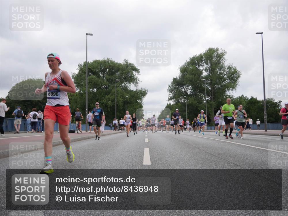 29.06.2025 - hella hamburg halbmarathon Luisa Fischer http://msf.ph/oto/8436948 29.06.2025 10:57:10 Kennedybrücke 6996, 7537, 2146, 6273, 1789, 1984, 2146, 4626, 4801, 5817, 5857, 6273, 8189, 8924, 9531 meine-sportfotos.de