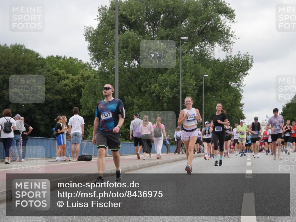 29.06.2025 - hella hamburg halbmarathon Luisa Fischer http://msf.ph/oto/8436975 29.06.2025 10:57:11 Kennedybrücke 7537, 11472, 9456, 5817, 11390, 1017, 1789, 1984, 2079, 2146, 4626, 4801, 5817, 5857, 6273, 8189, 8924, 9531 meine-sportfotos.de